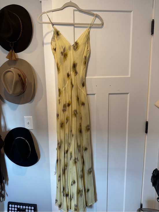 Mango Dresses & Skirts - Mango Floral Print Dress